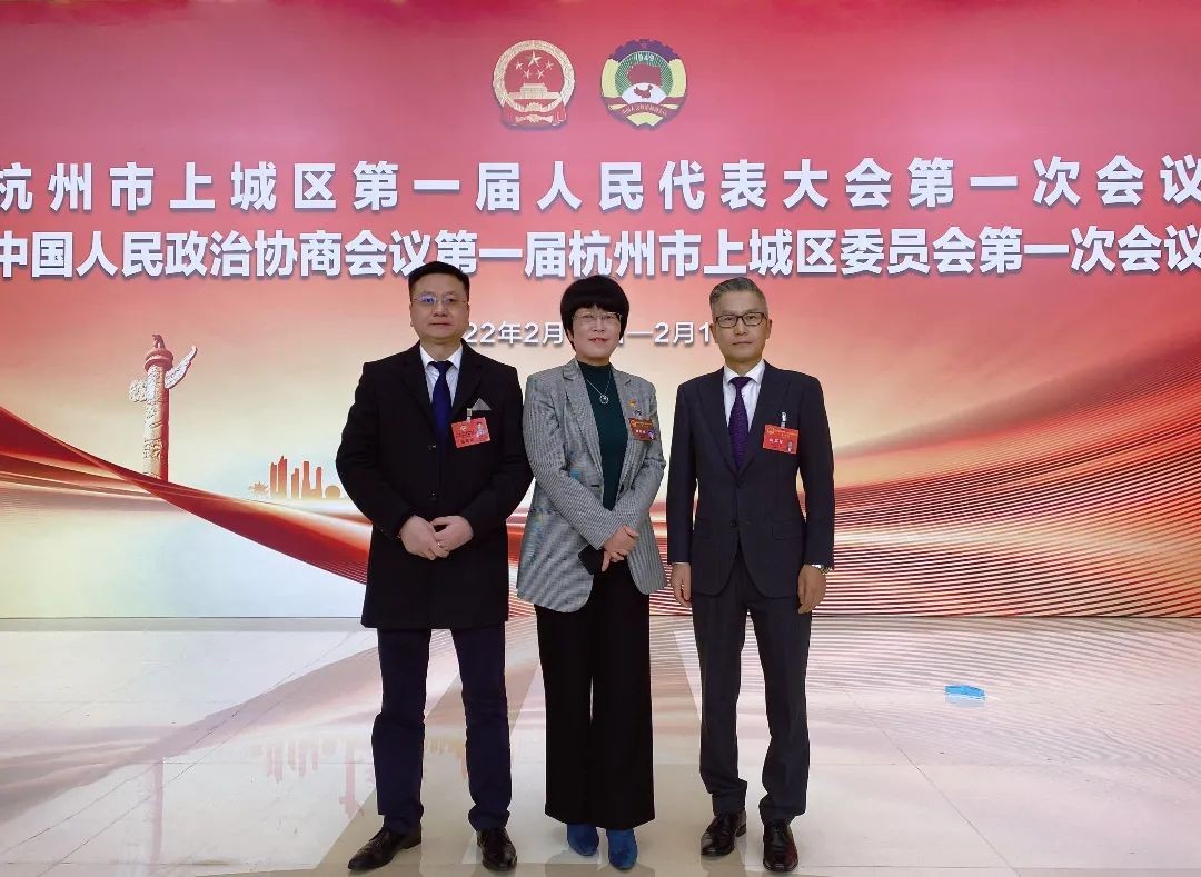 小合影.jpg